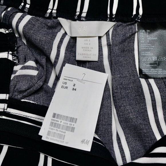 H&M Women's Black and White Striped Shorts with Pockets, size US 2 - Picture 5 of 9